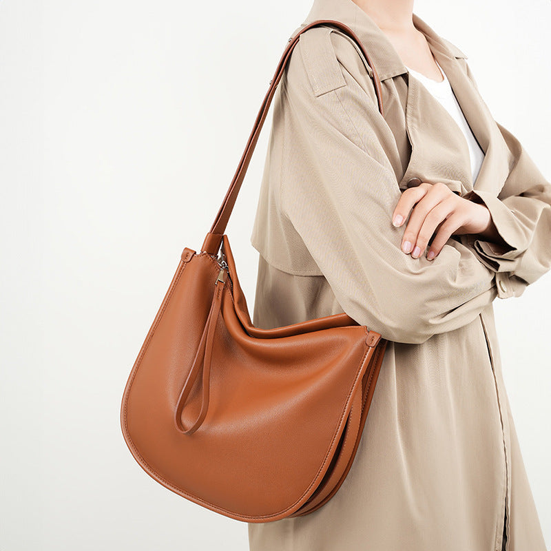 Shomita Leather Bag.